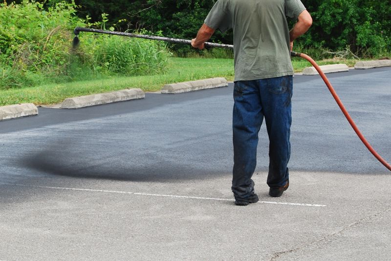 Asphalt Sealcoating in Sarasota, FL