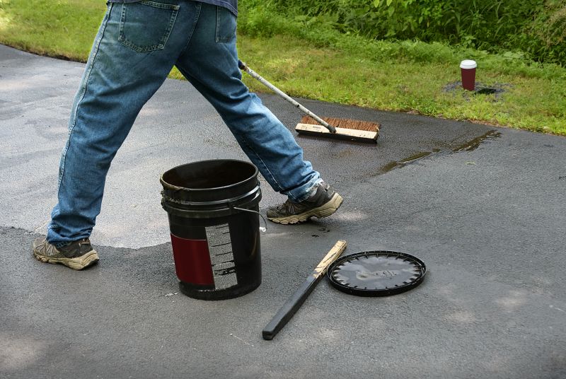 Driveway Sealcoating in Tampa, FL